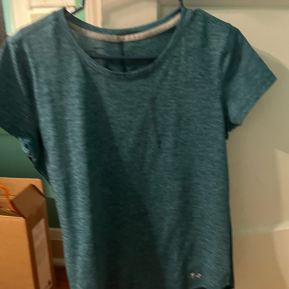 Under armour short sleeve